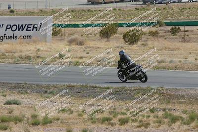 media/Apr-20-2025-AHRMA (Sun) [[393a79c373]]/Race/Group 12/Turn 4b/